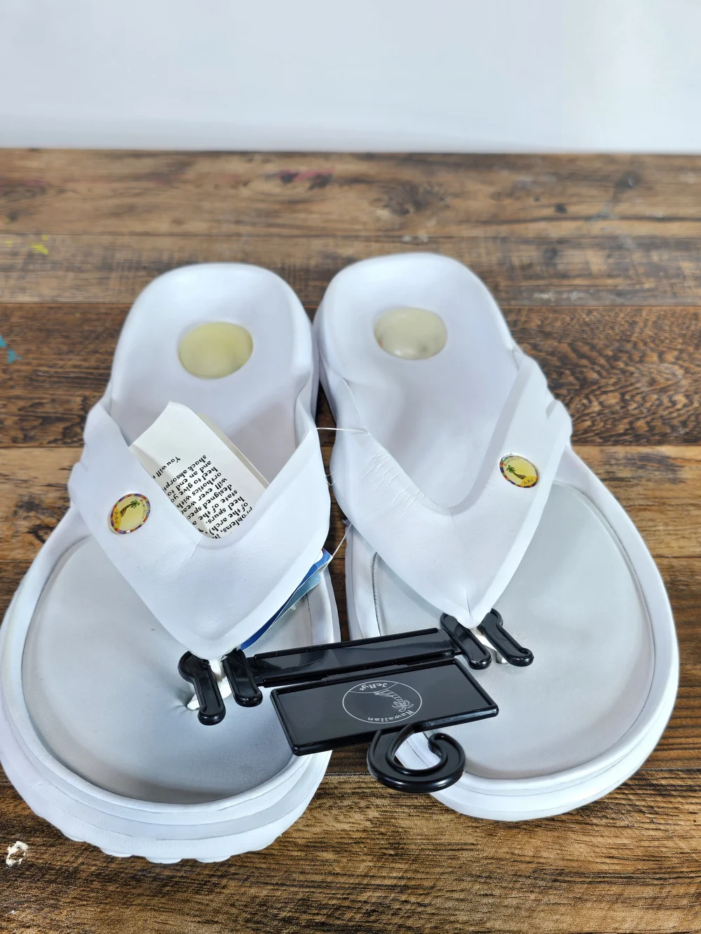 White Men's Comfort Flip Flop Sandals Size 7